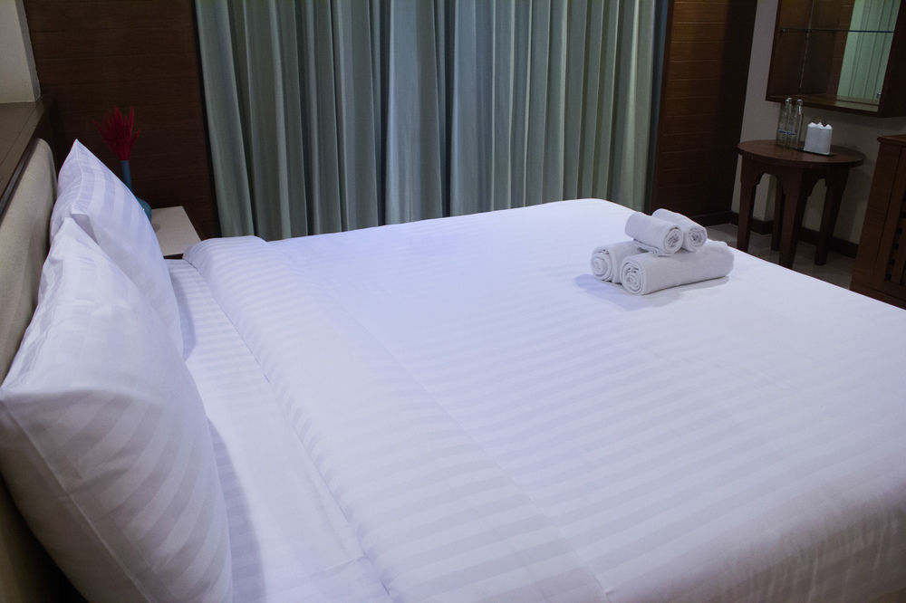 Hatyai Holiday Hotel Hat Yai Bagian luar foto
