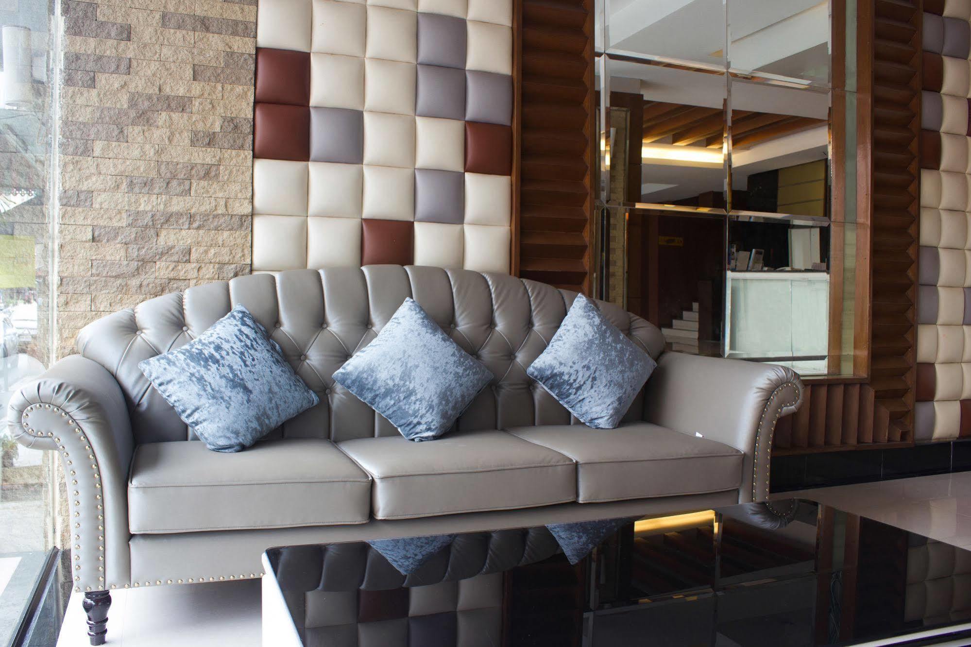 Hatyai Holiday Hotel Hat Yai Bagian luar foto