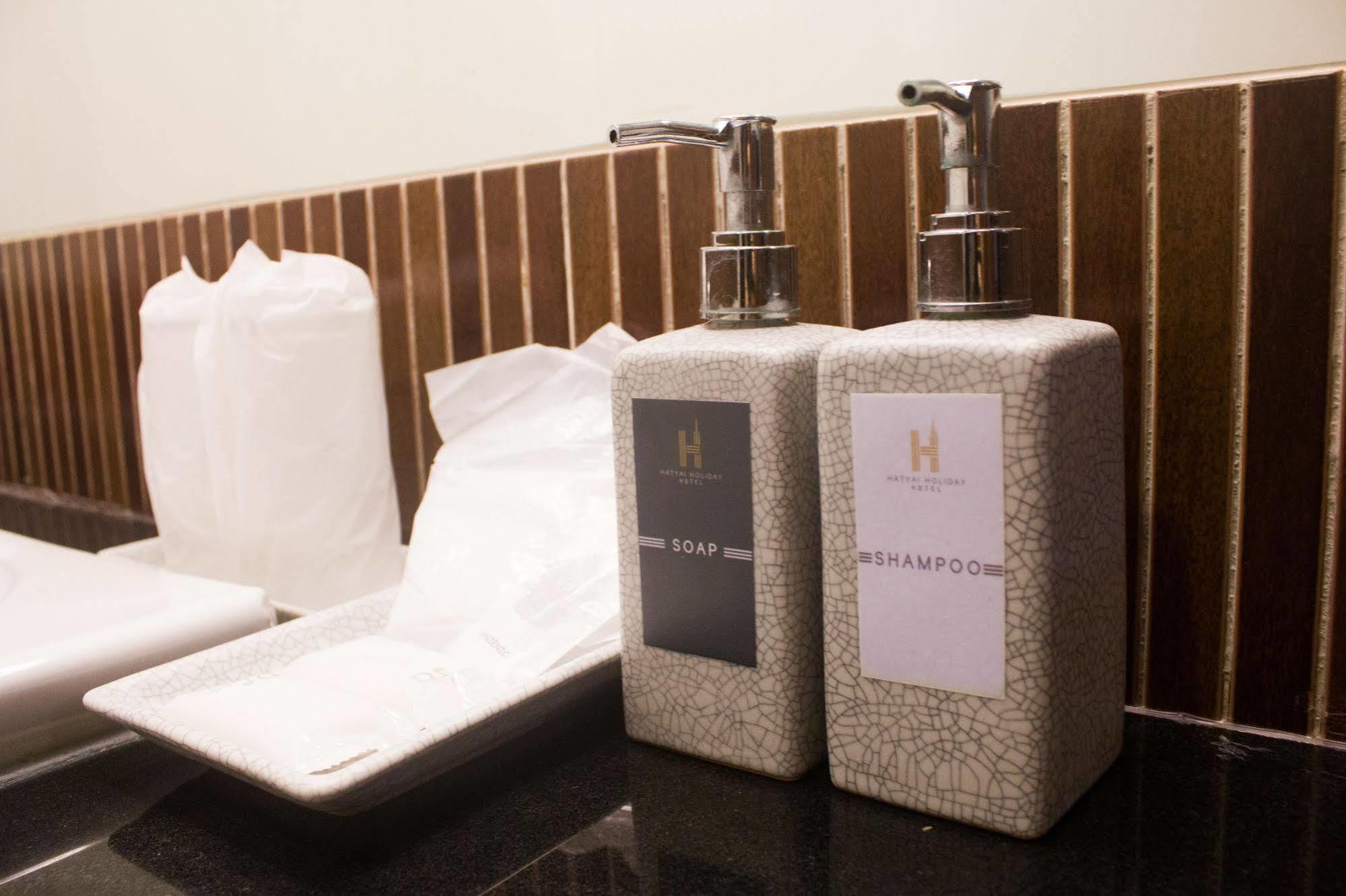 Hatyai Holiday Hotel Hat Yai Bagian luar foto
