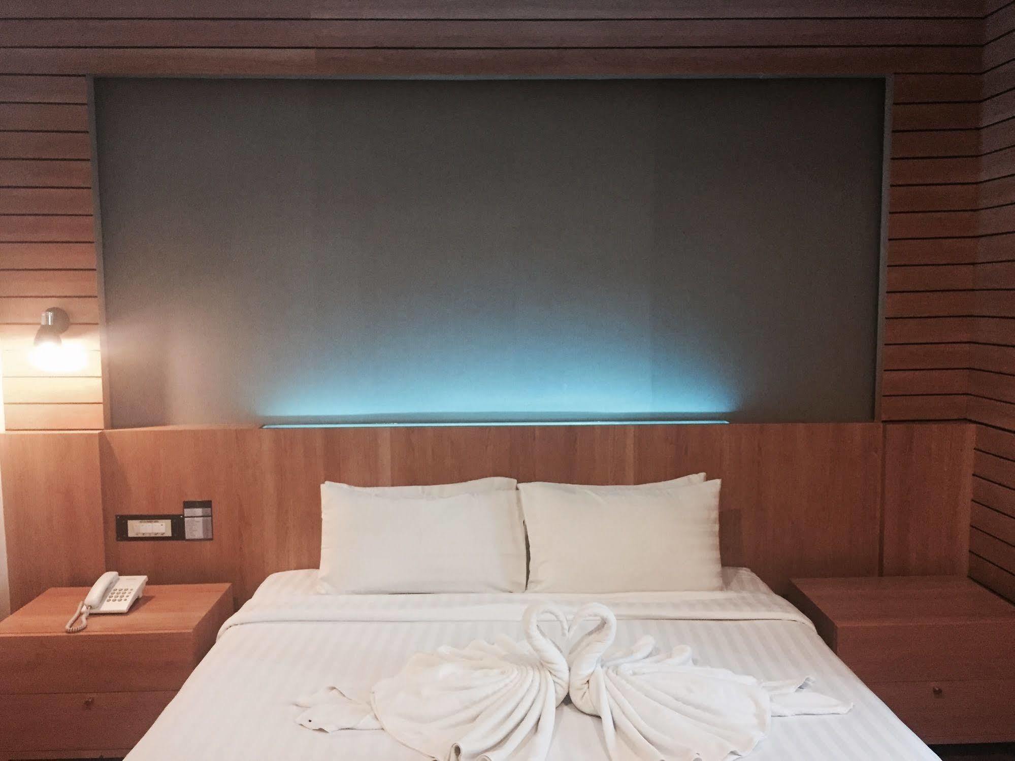 Hatyai Holiday Hotel Hat Yai Bagian luar foto