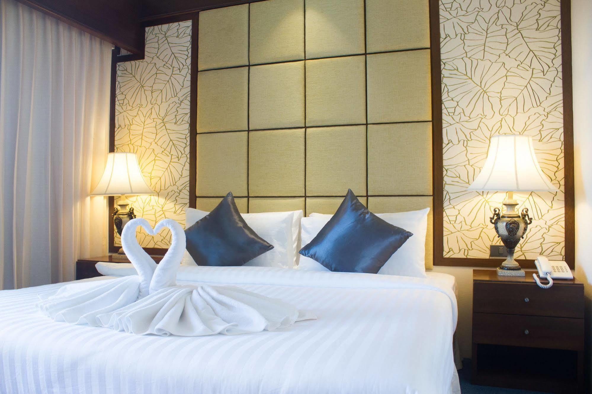 Hatyai Holiday Hotel Hat Yai Bagian luar foto